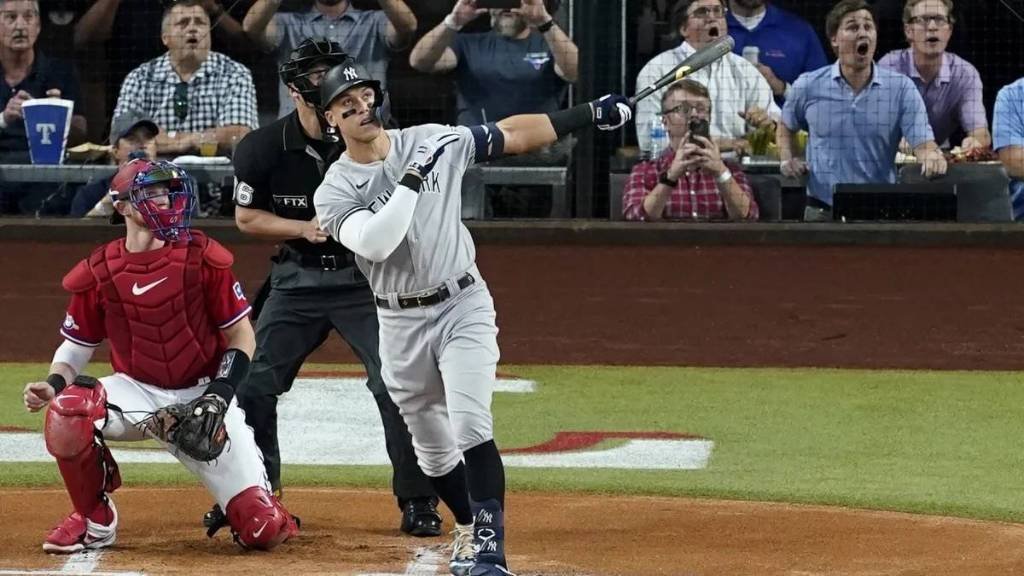 Article image for Fan Who Caught Aaron Judge’s 62nd HR Offered $2M for Ball
