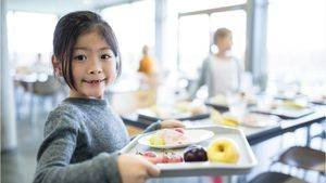 Article image for Lawmakers calling for the state to make school meals free for all Massachusetts students permanently