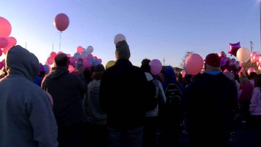 Article image for Students, teachers honor Sylvan Hills kids following fatal car crash
