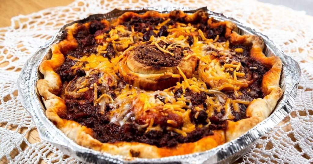 Article image for Dear Alton Brown, Omaha bakers want you to try their chili and cinnamon roll pot pie