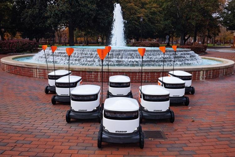 Article image for ECU rolls out robot food delivery service