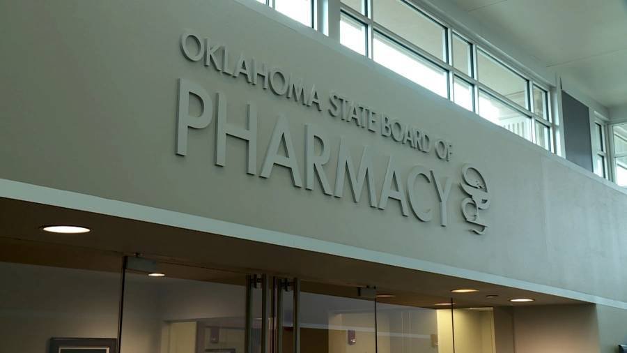 Article image for Oklahoma Pharmacy Board unanimously approves new rules for shipping mail-order medications