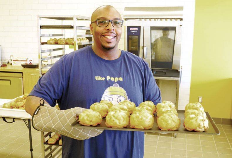 Article image for Beard Papa’s cream puff shop opens in Spokane Valley