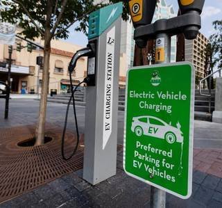 Article image for New electric vehicle owners in Idaho could get up to $7,500 tax credit in 2023