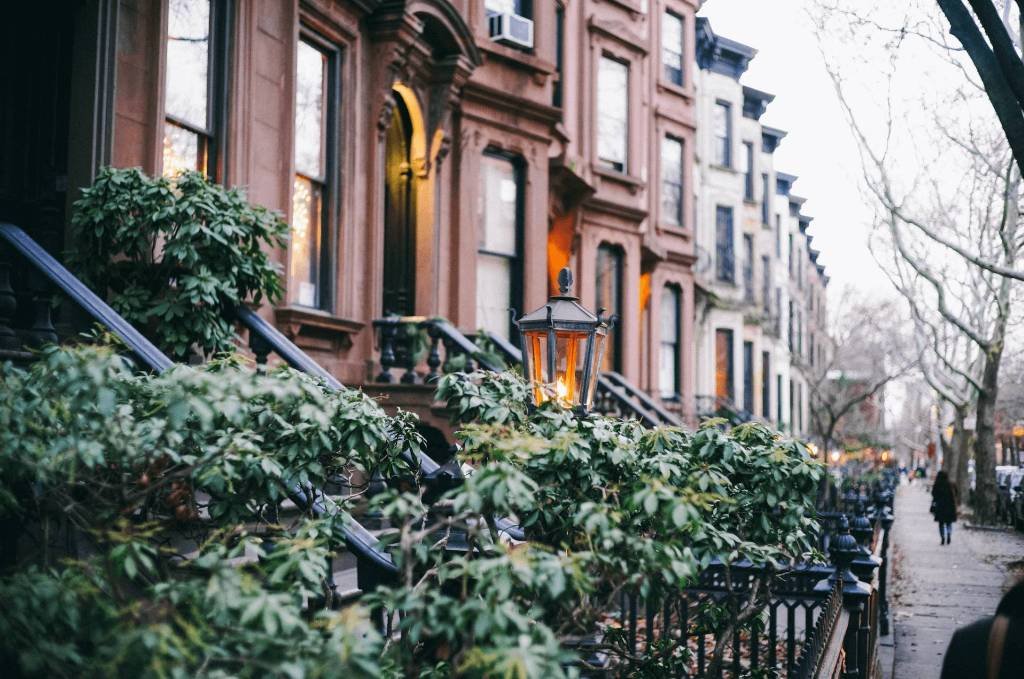 Article image for Looking for Brownstone Insurance? 3 Reasons Why Owners Switch Their Policy