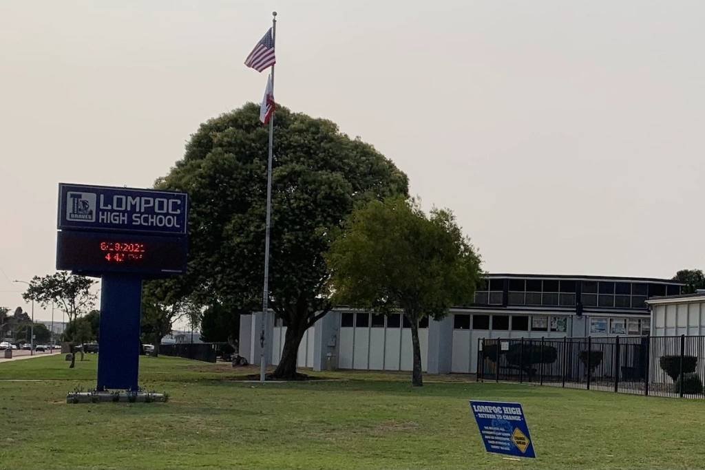 Article image for Lompoc High School, Clarence Ruth Elementary Placed on Lockdown over Reports of Shooting in the Area