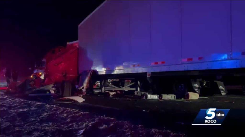 Article image for OHP: Georgia man dies after semitrailer crashes on I-40 in western Oklahoma