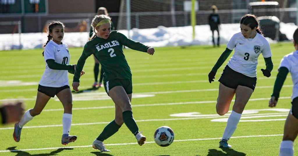 Article image for Flagstaff girls soccer dominates Mohave in long-awaited home match
