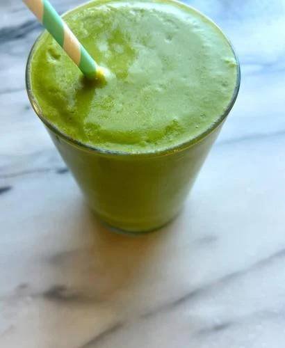 Article image for Salt and Stone: Mango Spinach Smoothie