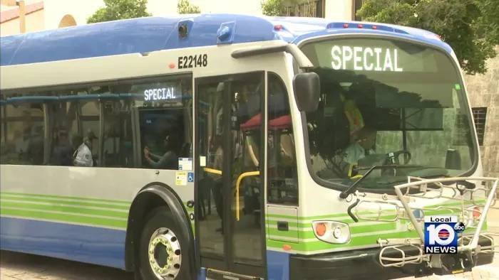 Article image for Miami-Dade County unveils new electric buses