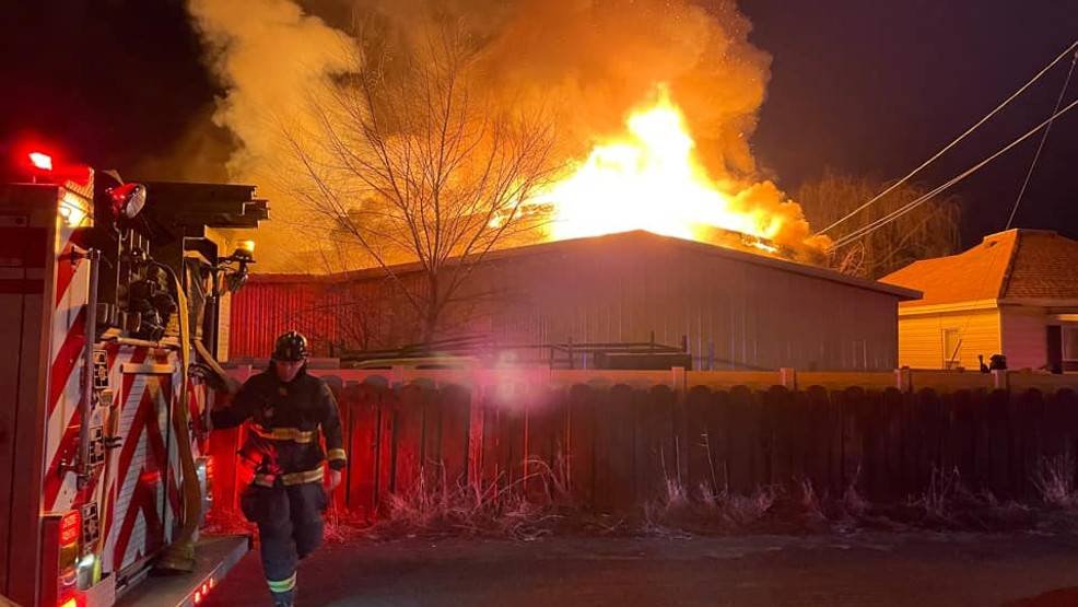 Article image for Early morning fire leaves Yakima machine shop in shambles