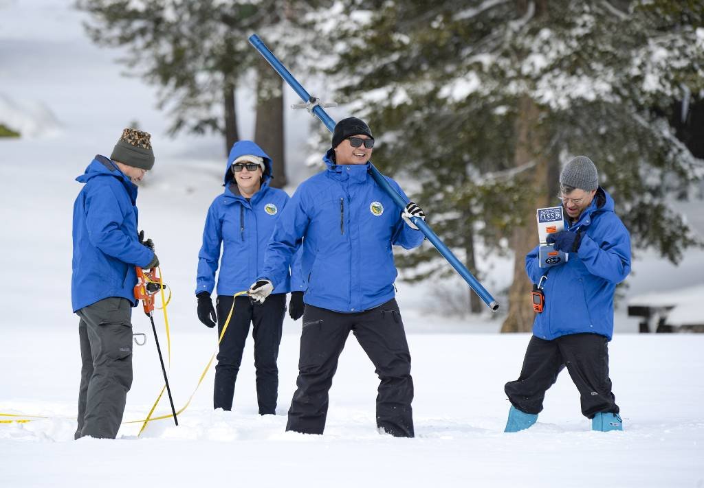 Article image for California snowpack reaches record high in latest survey