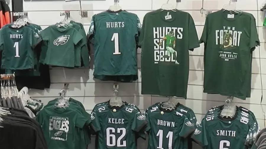 Article image for Eagles fans soar into stores to buy gear ahead of Super Bowl