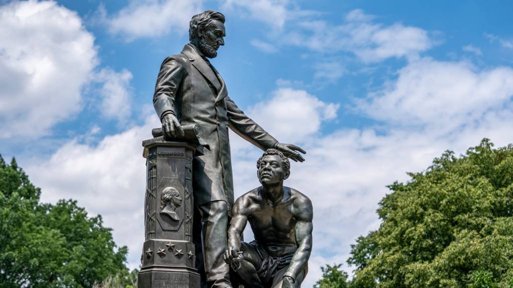 Article image for DC lawmaker reintroduces bill to remove emancipation statue from park