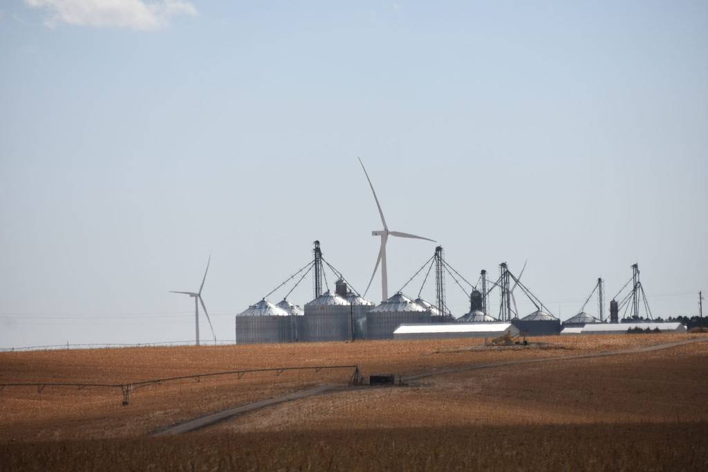 Article image for Senate bill sets local government conflict-of-interest standard for Kansas solar, wind projects