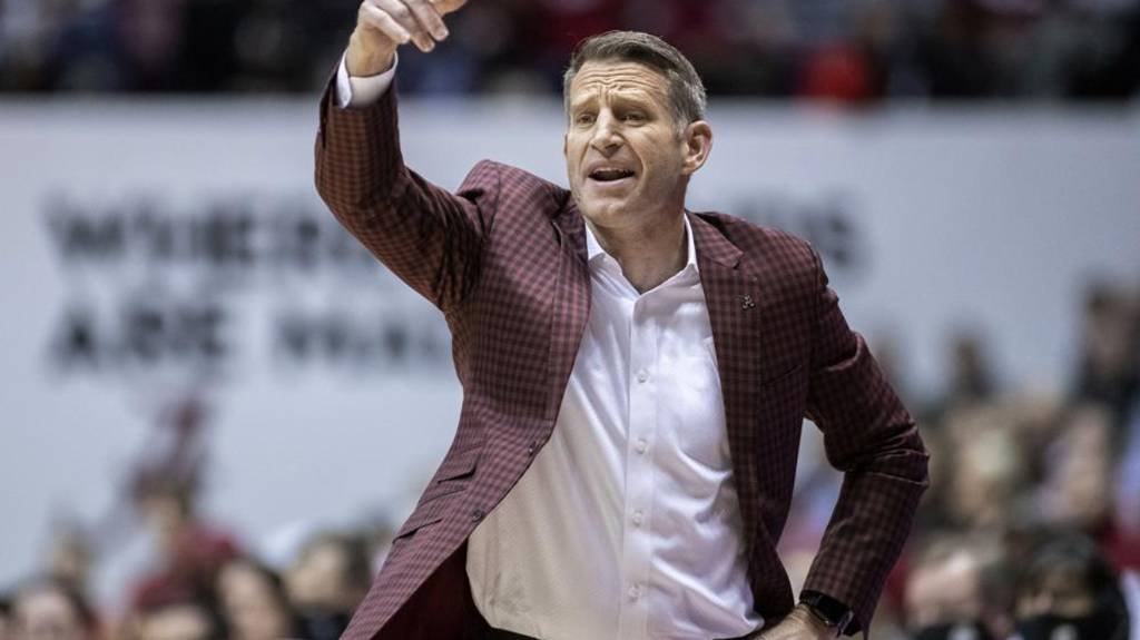 Article image for Alabama coach Nate Oats gets new 6-year, $30 million deal
