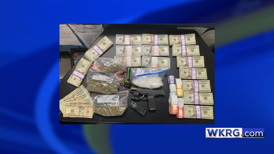 Article image for Arkansas woman caught with gun, drugs and cash in Semmes, arrested: Police