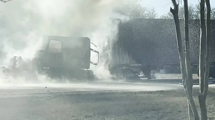 Article image for Tractor-trailer fire backs up traffic on I-16