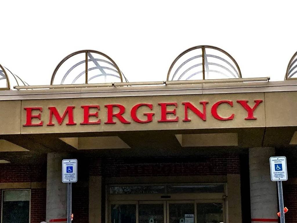 Article image for Lawmakers Want To Fix Long Wait Times At MD Emergency Rooms