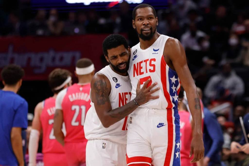 Article image for Report: Nets’ rivals are more interested in Kevin Durant’s reaction than inquiring about Kyrie Irving