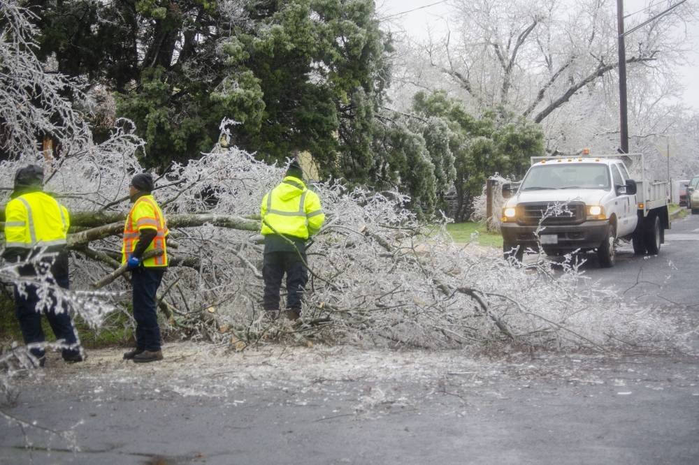 Article image for State leaders encourage Texans to report damage to homes, businesses caused by winter storm