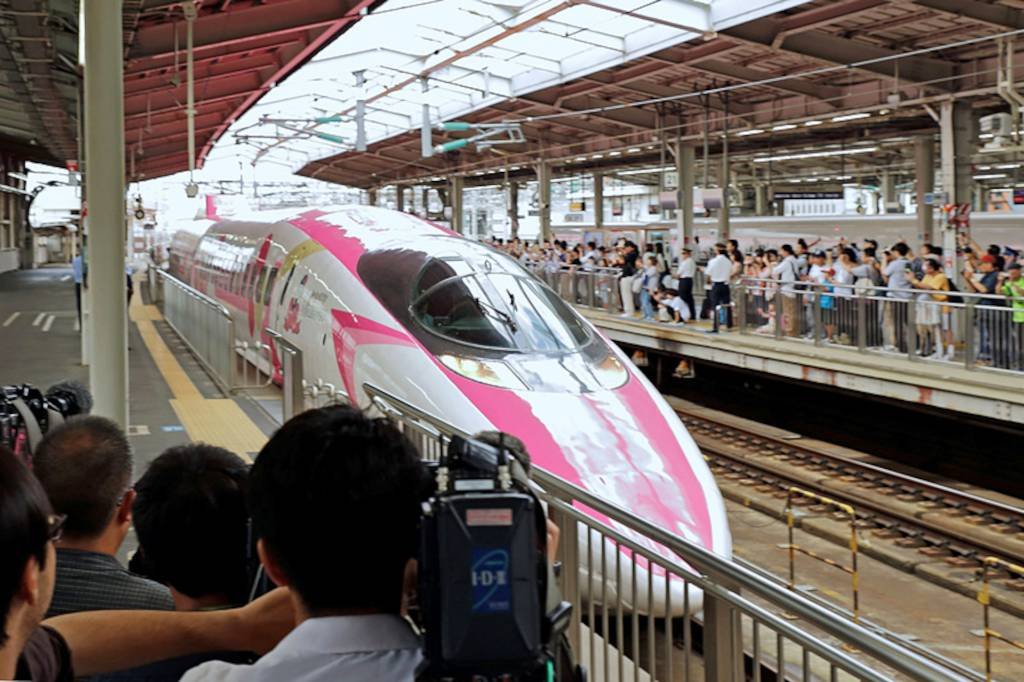 ハローキティ新幹線、2026年春をもって運行終了。関空特急「はるか」ラッピングも2027年夏ごろまでに順次終了