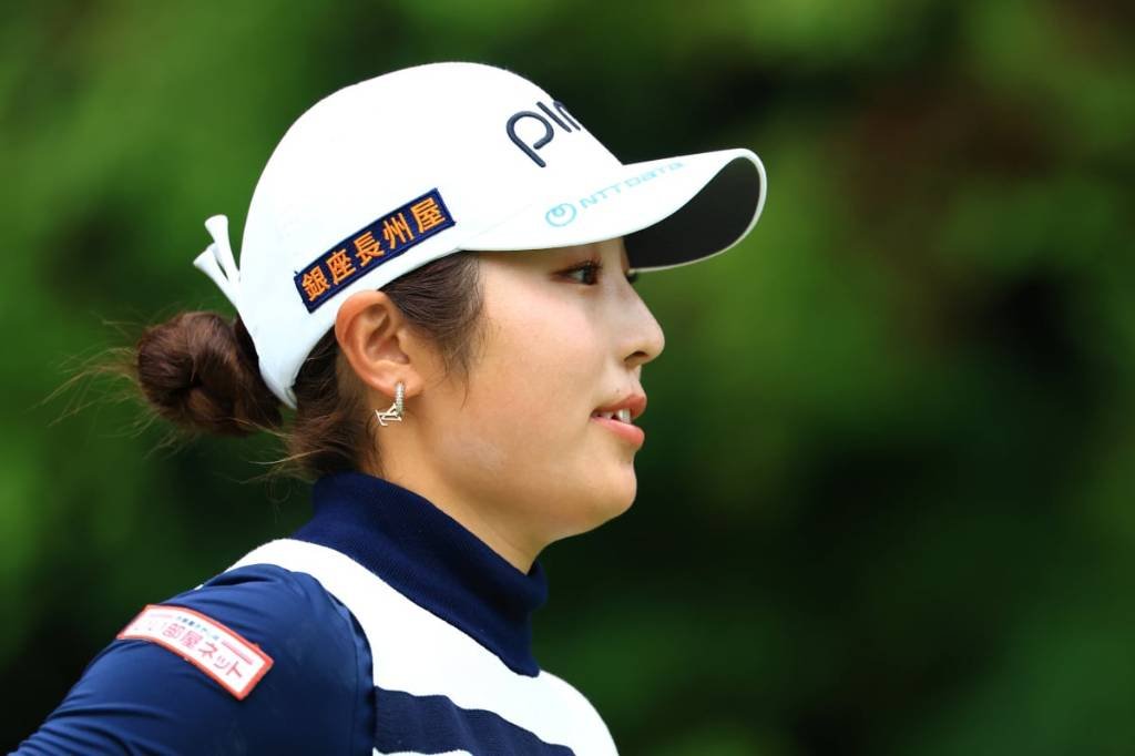 前週ぶっちぎり優勝の佐久間朱莉が思わず泣きそうに… 師匠・ジャンボ尾崎から掛けられた言葉とは?