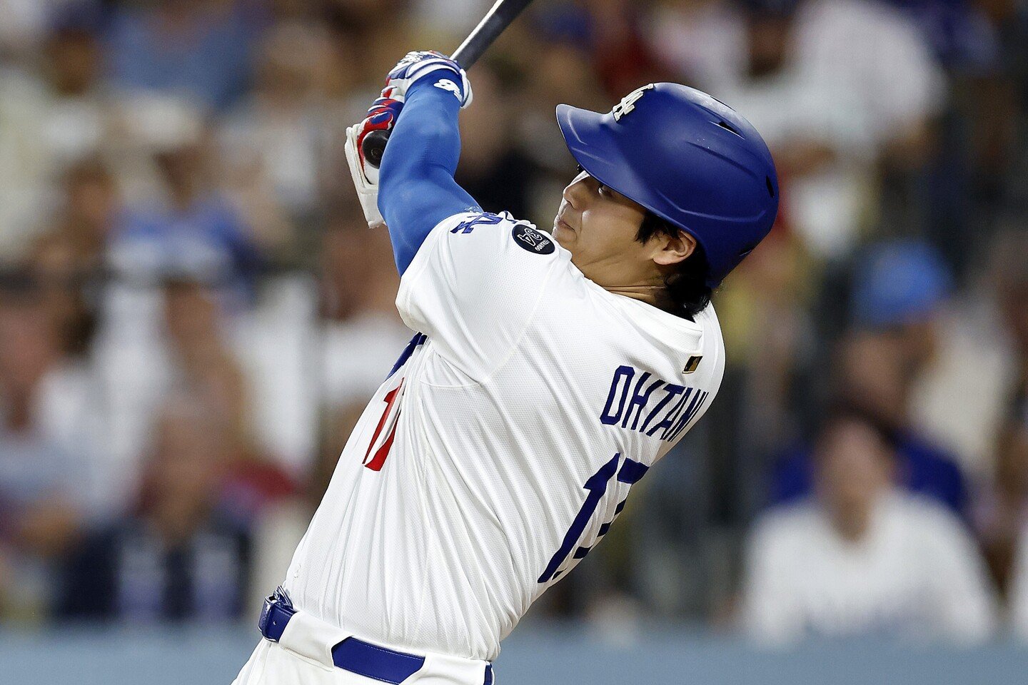 大谷翔平2025激闘の軌跡⑨】タイトルを争うライバルの前で史上初の「50 